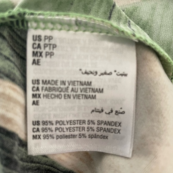 NWOT Alfani Palm Print Tie front Tunic Green/tan Size PP tropical, resort, fun - Picture 6 of 7